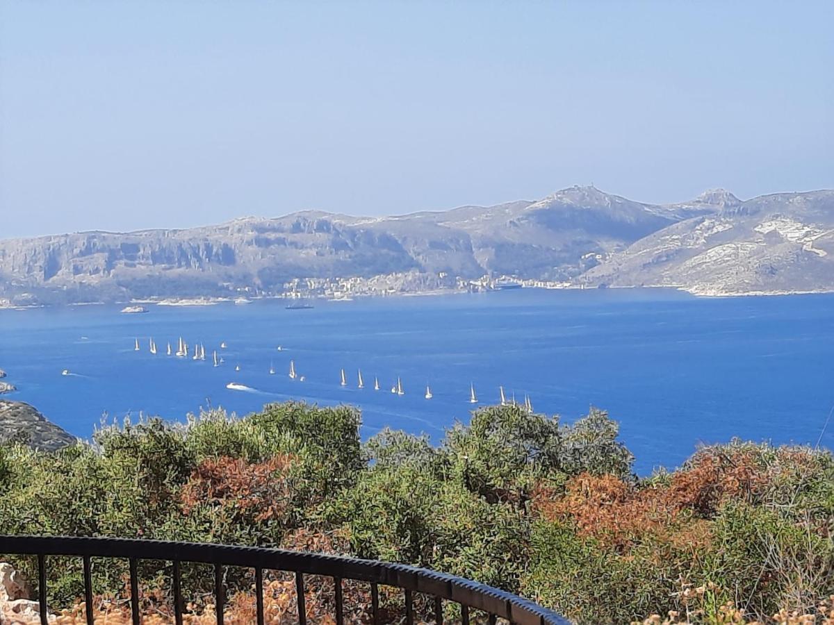 Guezey 3+1 Doga Ve Deniz Manzarali Apartment *
