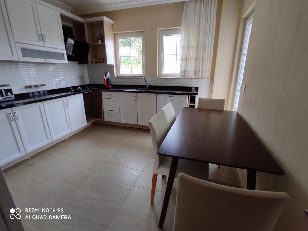 Guezey 3+1 Doga Ve Deniz Manzarali Apartment Kas