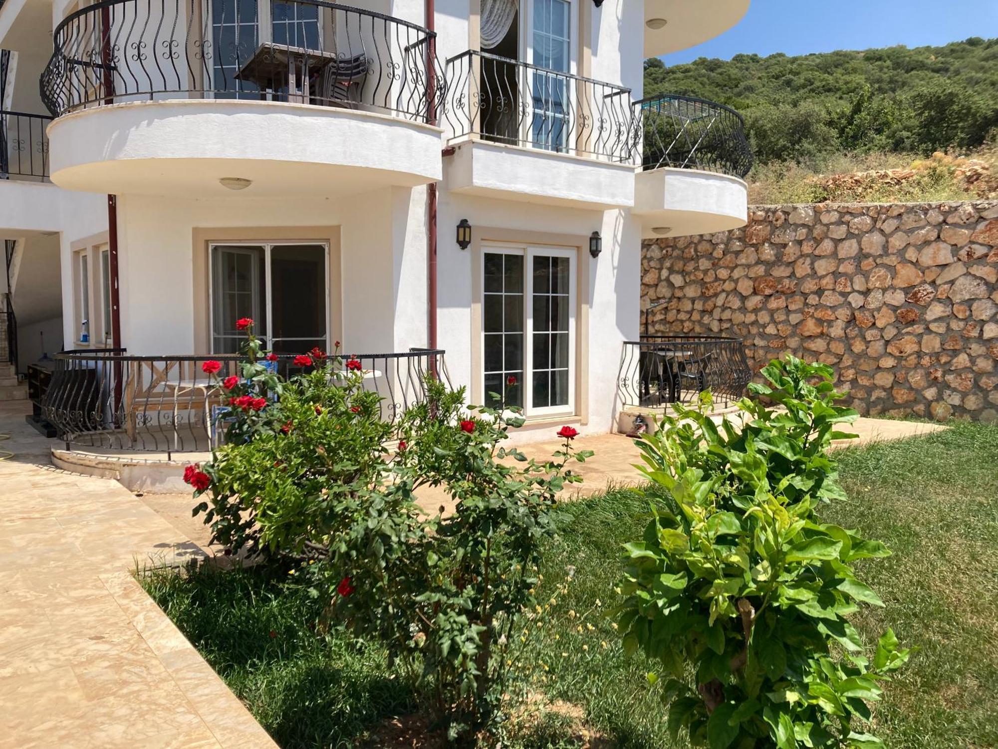Apartment Guezey 3+1 Doga Ve Deniz Manzarali Kas