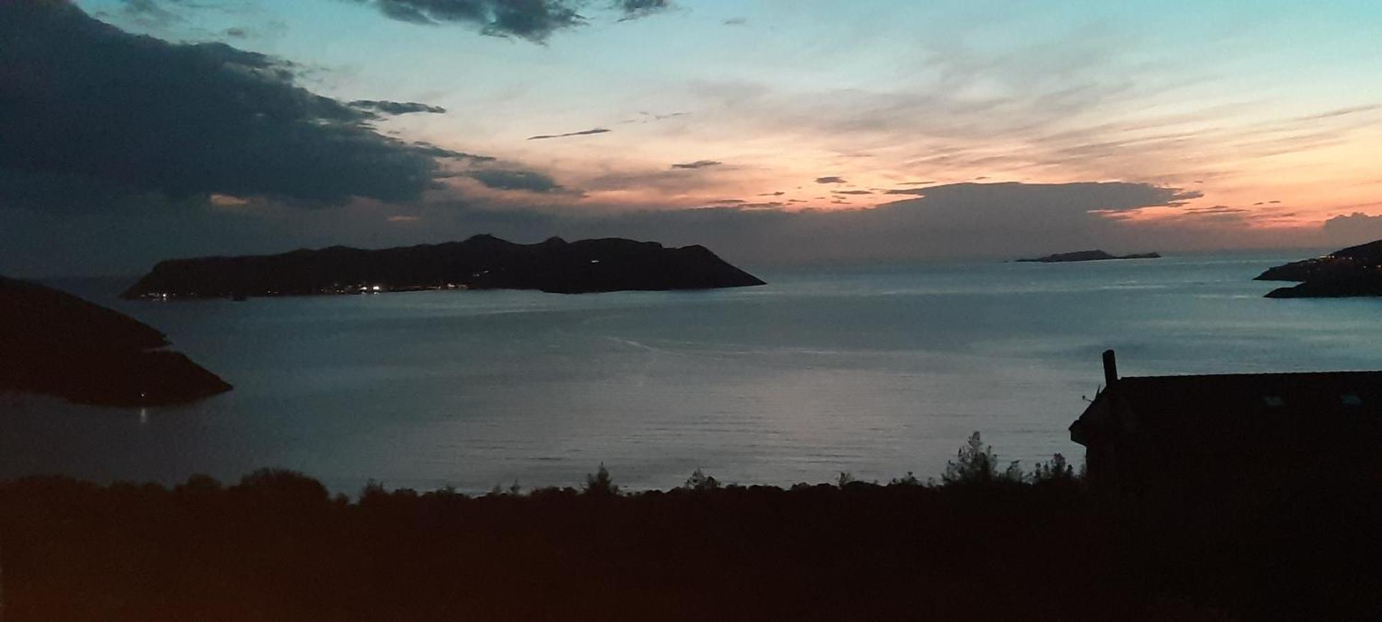Apartment Guezey 3+1 Doga Ve Deniz Manzarali Kas